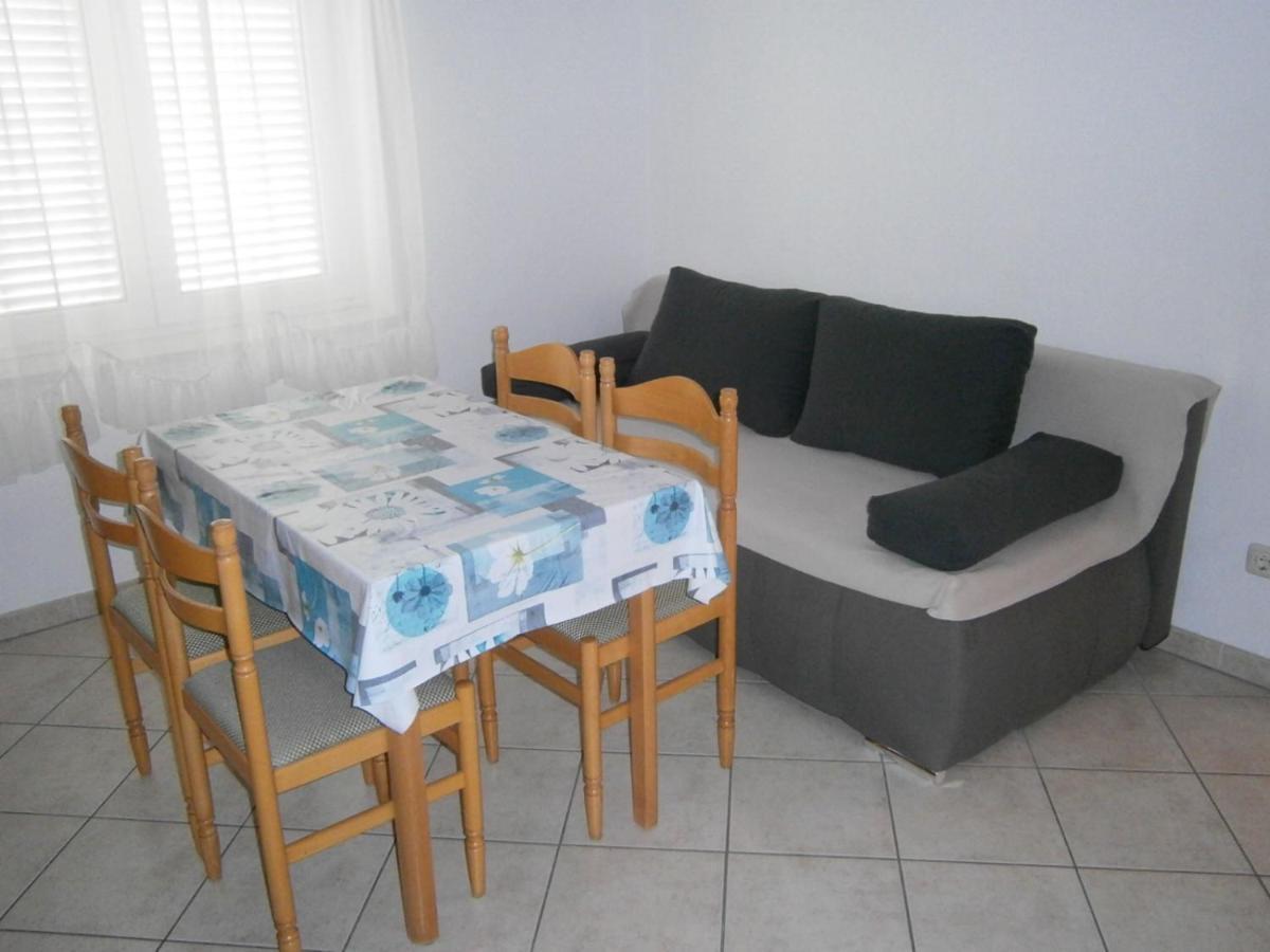אומיס Apartmani Vrljicak מראה חיצוני תמונה