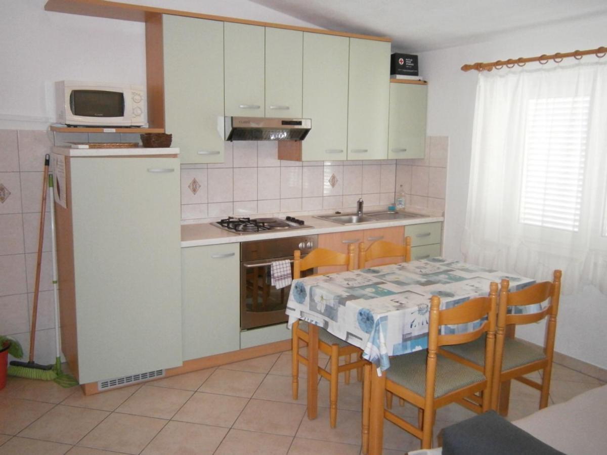 אומיס Apartmani Vrljicak מראה חיצוני תמונה