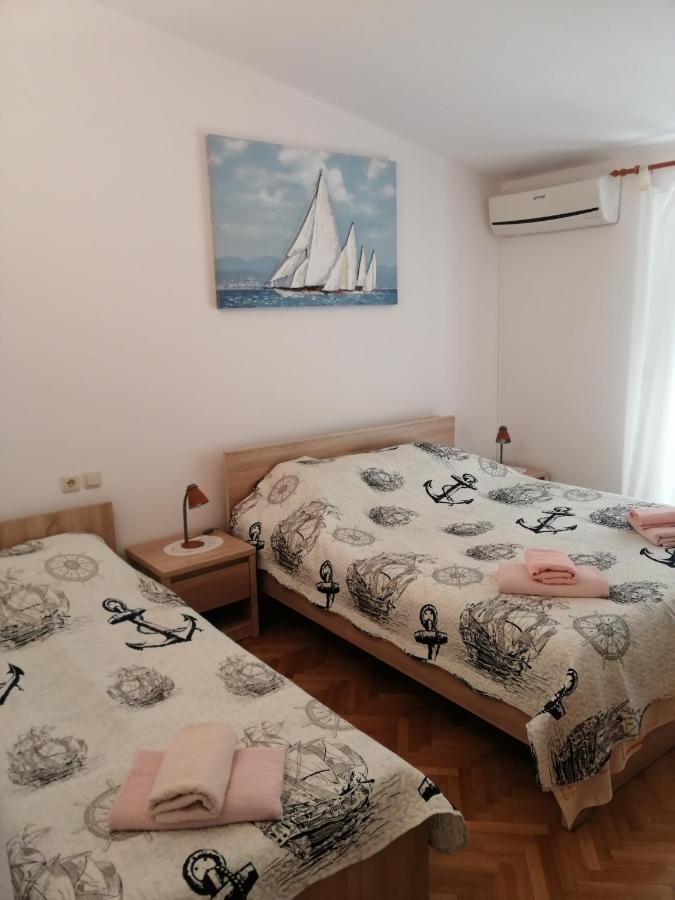 אומיס Apartmani Vrljicak מראה חיצוני תמונה