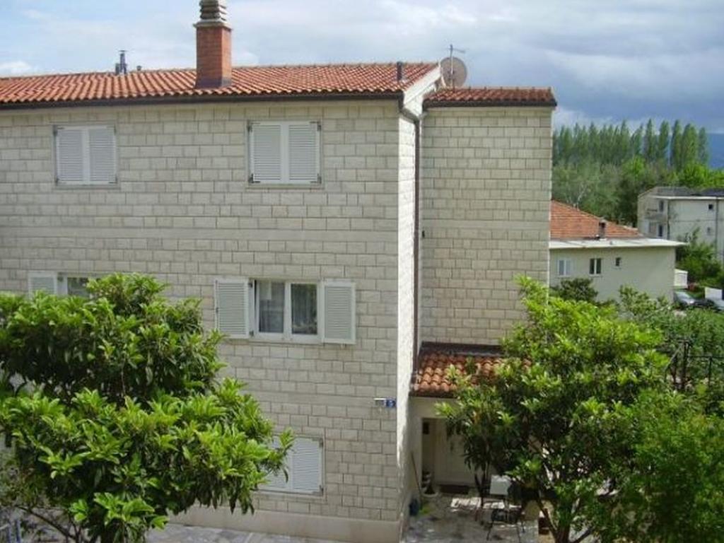 אומיס Apartmani Vrljicak מראה חיצוני תמונה