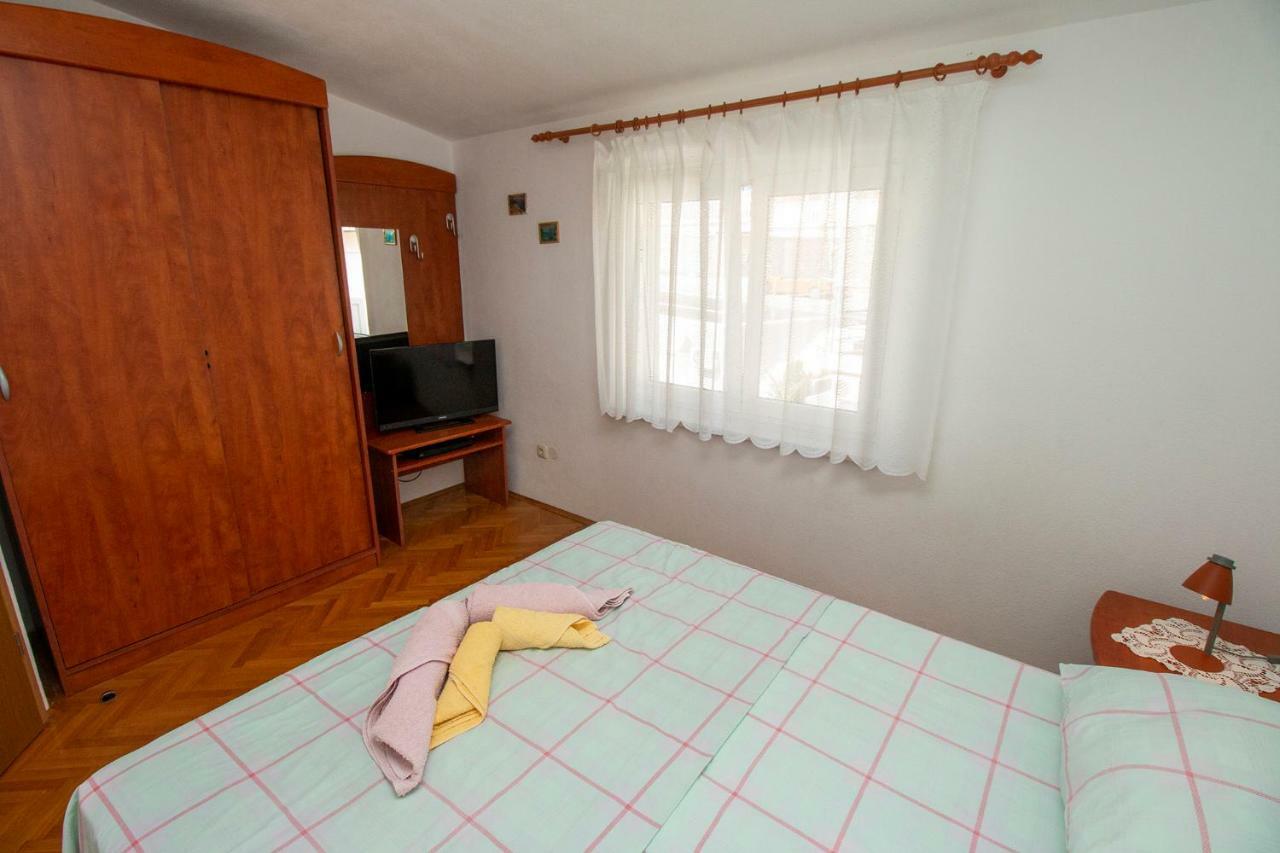 אומיס Apartmani Vrljicak מראה חיצוני תמונה
