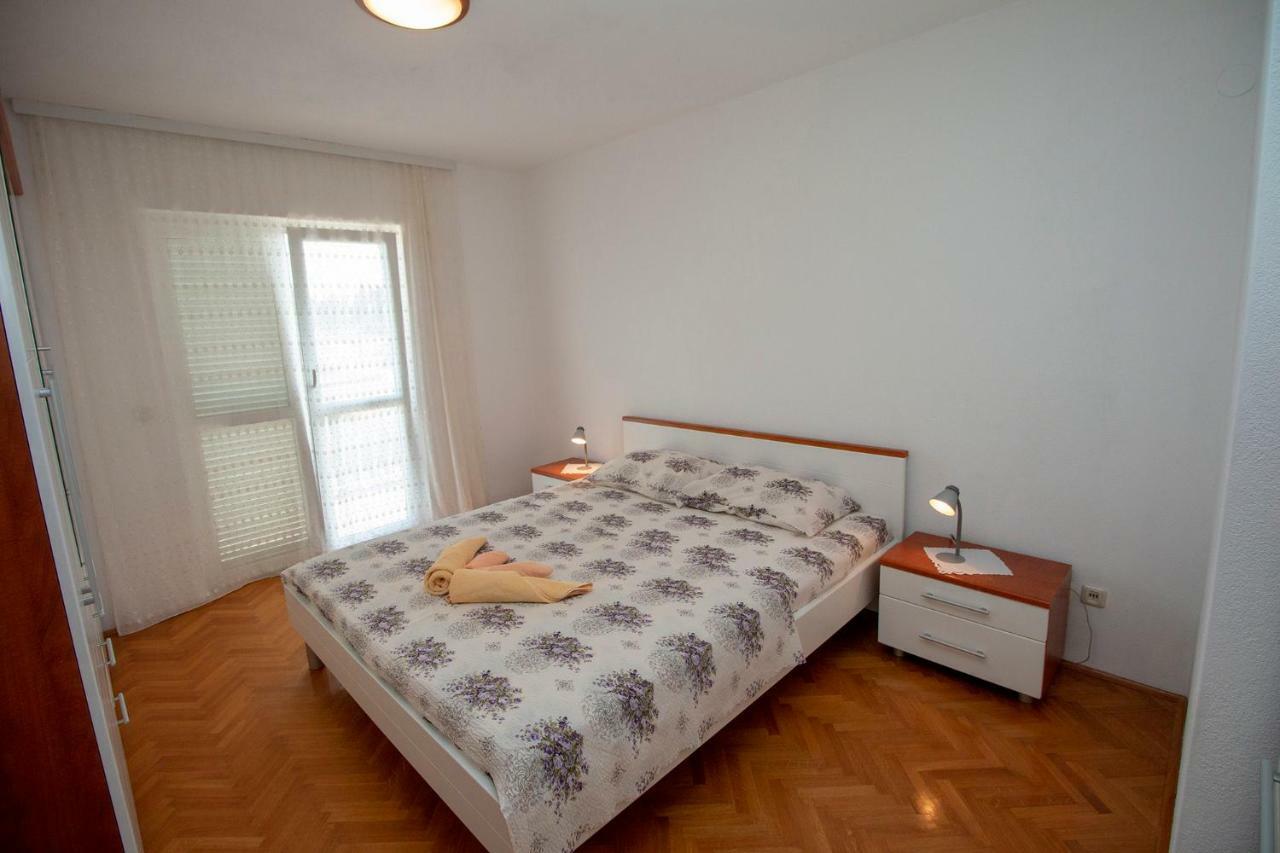 אומיס Apartmani Vrljicak מראה חיצוני תמונה