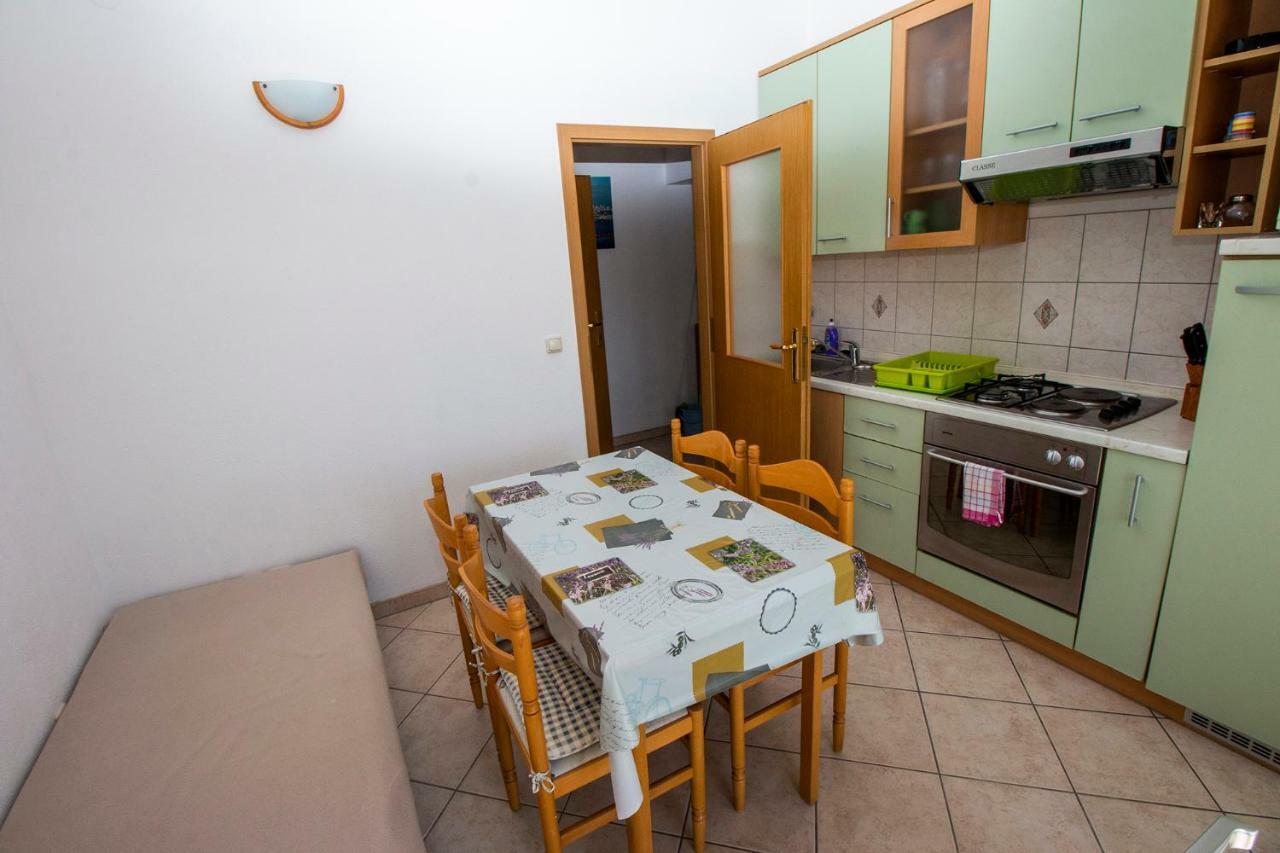 אומיס Apartmani Vrljicak מראה חיצוני תמונה