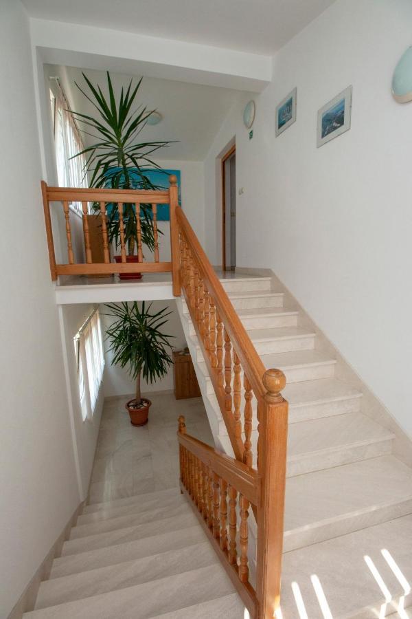 אומיס Apartmani Vrljicak מראה חיצוני תמונה