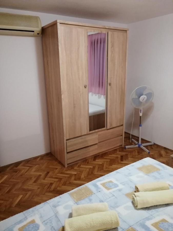אומיס Apartmani Vrljicak מראה חיצוני תמונה